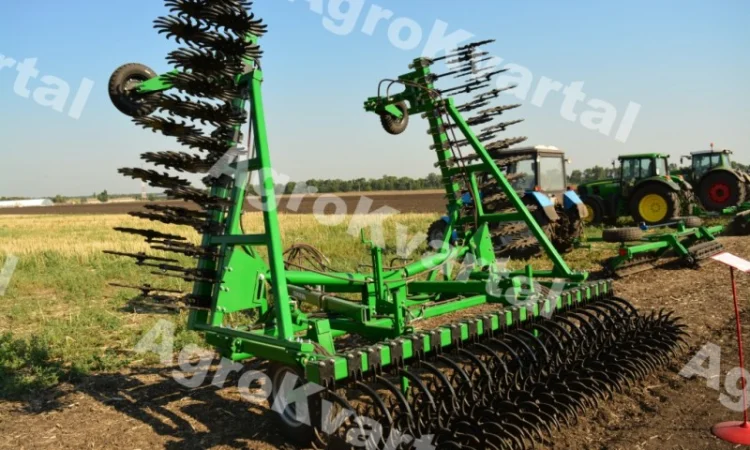 Борона роторная-мотыга прицепная БРП-9.2 гидрофицированная новая, вес 2800кг под трактор - фото № 1