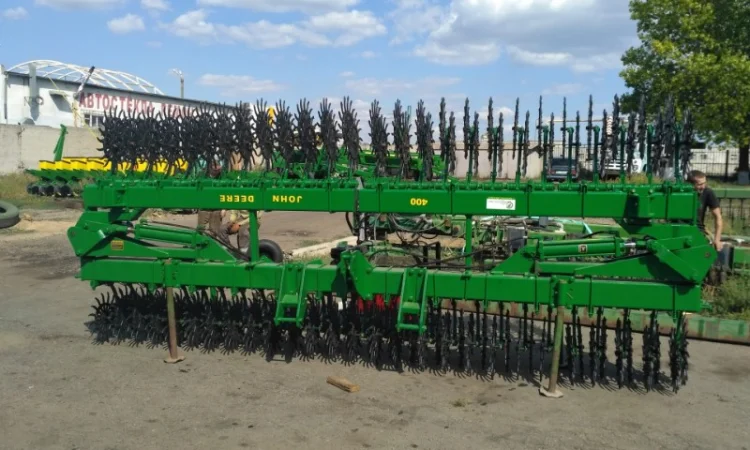 Складная 9 метровая борона ротационная John Deere под МТЗ 892 - фото № 6
