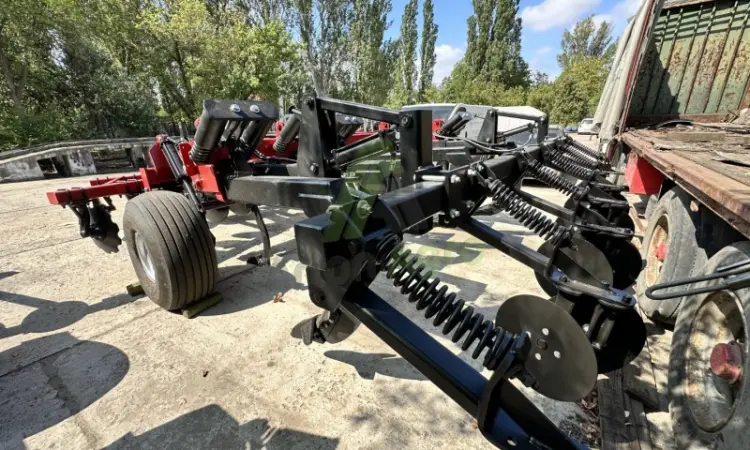 Глубокорыхлитель Case IH Ecolo Tiger 530 C - фото № 12