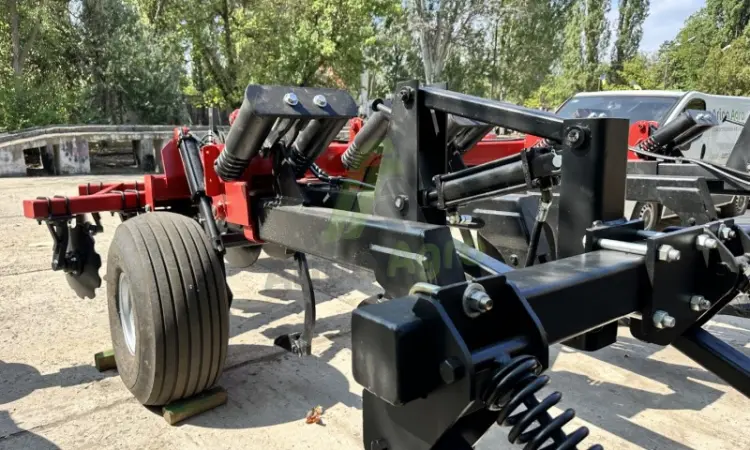 Глубокорыхлитель Case IH Ecolo Tiger 530 C - фото № 11