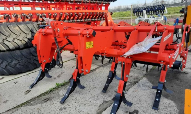 Глубокорыхлитель Toscano IPST-05 (5 лап, 90-110 л.с.) - фото № 3