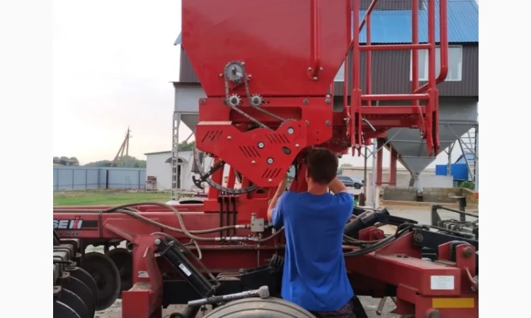 CASE IH ECOLO-TIGER 530C/730C/875.Cистема внесення сухих/рідких добрив. Селітра, КАС, ЖКУ - фото № 4