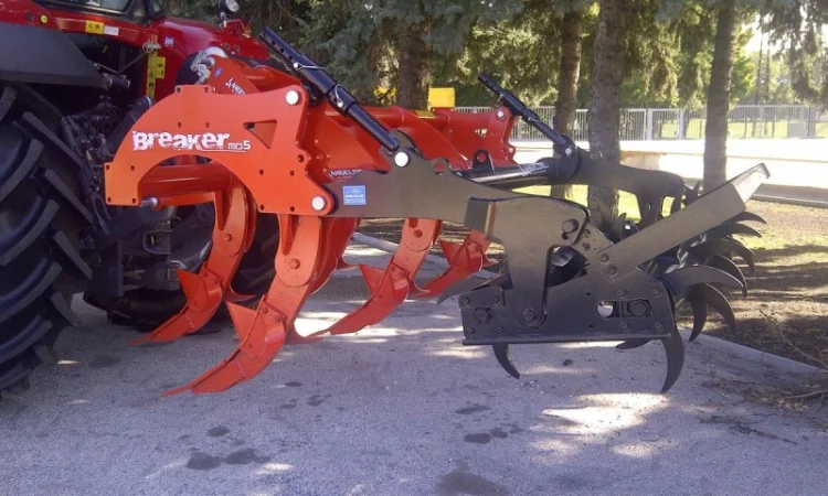 Продам глубокорыхлитель MD 5 Angeloni - фото № 1