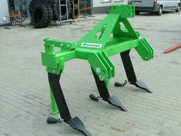 Глубокорихлитель чизель 3 лапи + колеса Bomet - фото № 1