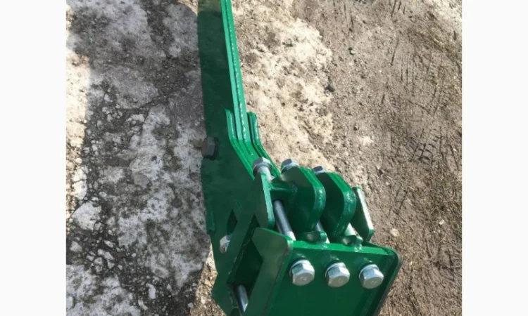 Глубокорехлитель чизель ГР-2 м, глубокорыхлитель на 3 стойки зубчатый - фото № 3