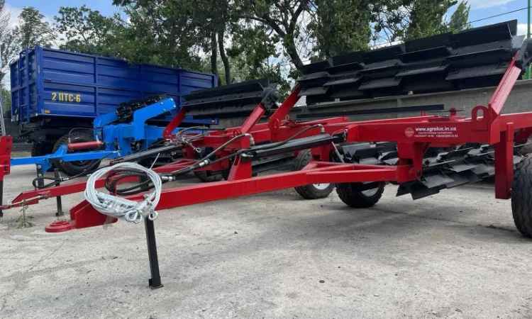 Коток-подрібнювач водоналивний КЗК-6 шахматний порядок (червоний), 6 м - фото № 3