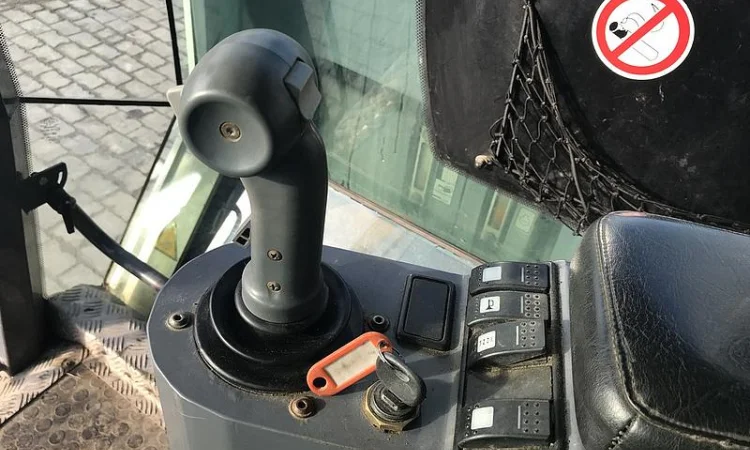 Двухвальцовый каток Hamm DV 90 VO в Наличии - фото № 3