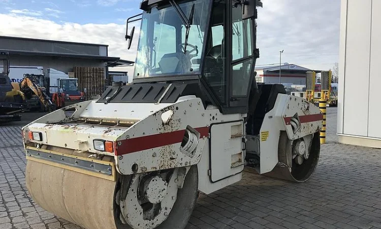 Купить Двухвальцовый каток Hamm DV 90 VO - фото № 17