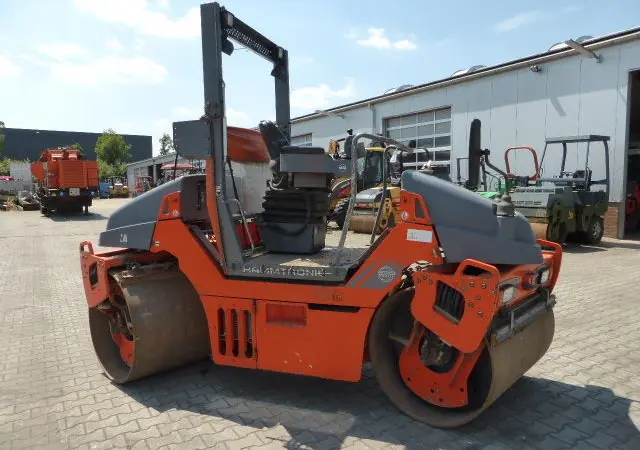 Двухвальцевый каток Hamm DV40VV - фото № 8