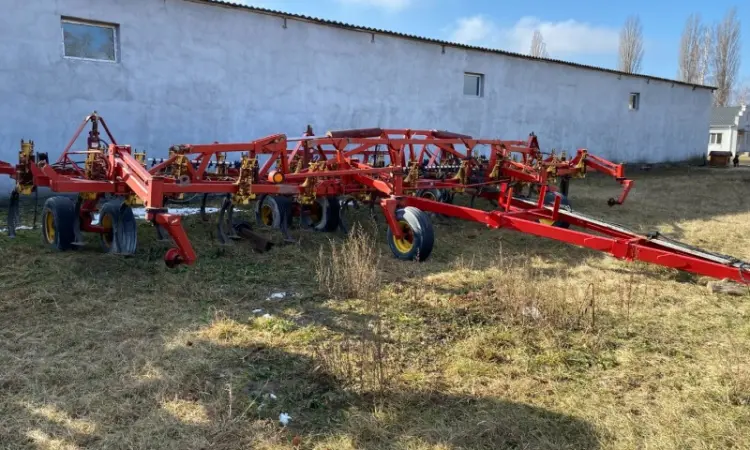 Культиватор Bourgault 8810-54 Bourgault LFC 18-30 - фото № 1