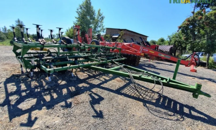 Культиватор john deere 1010 (2000) - фото № 3