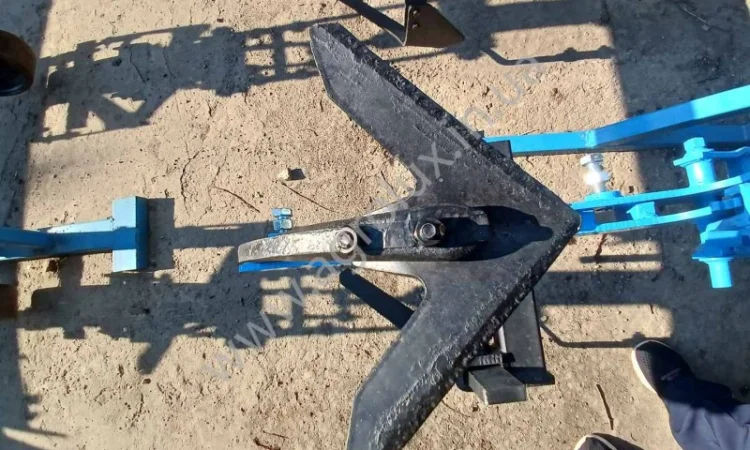 Культиватор КРН 5.6 (посилений) з підгодівлею і транспортним пристроєм - фото № 2