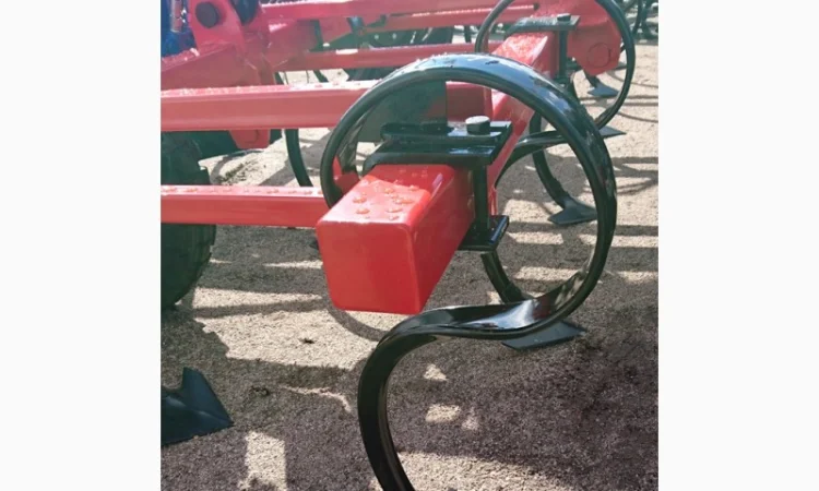 Культиватор предпосевной КПС-4(3Р)Н навесной, три ряда лап, пружины, каток - фото № 12