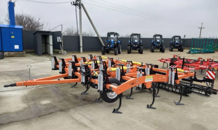 Культиватор ВЕПР 4, 2 причіпний з пружинним блоком захисту стійок - фото № 2