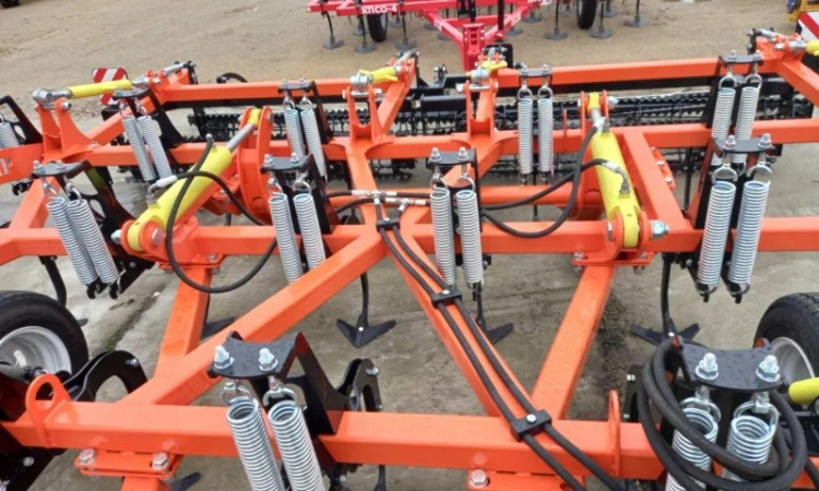 Культиватор ВЕПР 4, 2 причіпний з пружинним блоком захисту стійок - фото № 6