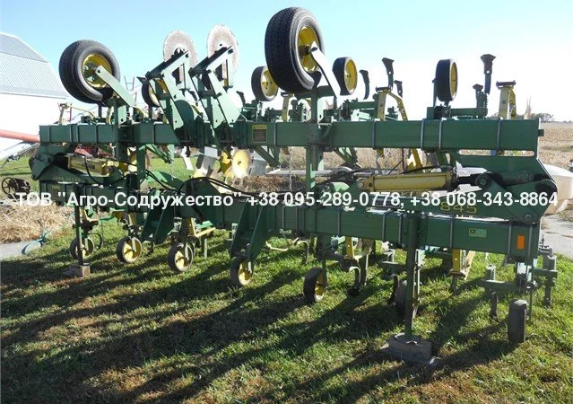 Из США Культиватор Пропашной – John Deere 845 /16 рядный - фото № 1