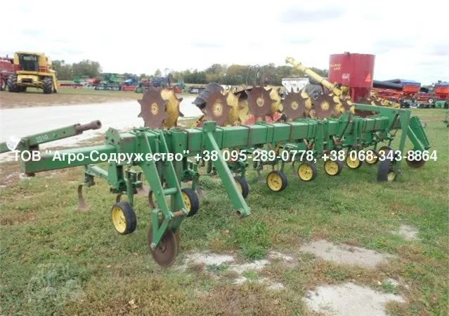 Из США - пропашной культиватор John Deere 825 /8 рядный - фото № 7