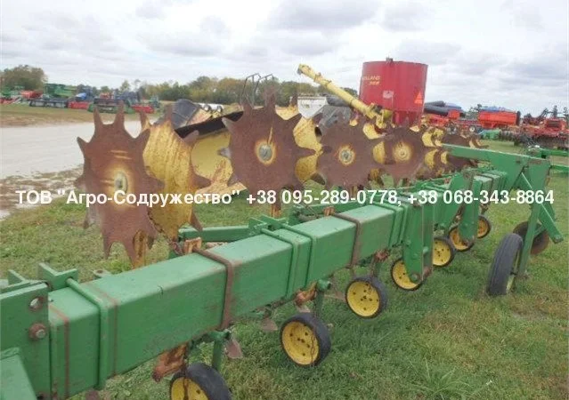 Из США - пропашной культиватор John Deere 825 /8 рядный - фото № 8