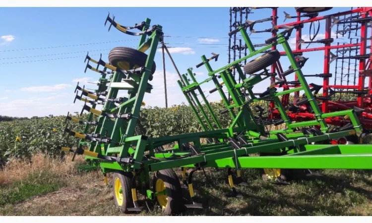 Культиватор 8-12 метров захвата б/у из США - фото № 1