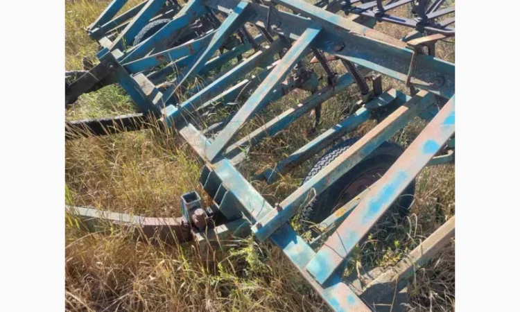 Культиватори КПСП-4 вживані зі щіпкою СП-8 причіпний паровий культиватор КПС-8 - фото № 1