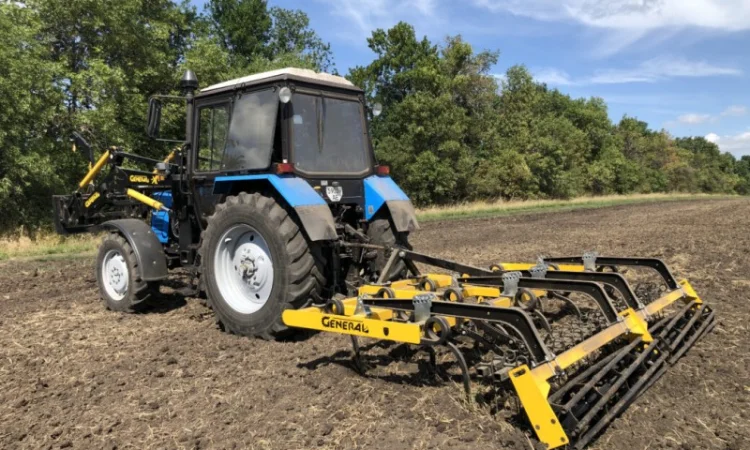 Культиватор суцільний навісний 3-х рядний General КНС 3.5 (на двовітковій стійці) - фото № 4