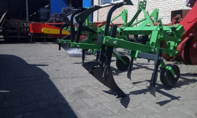 Культиватор міжрядний пропольник окучник полольник підгортач 3 5 секцій Бомет Польща - фото № 2