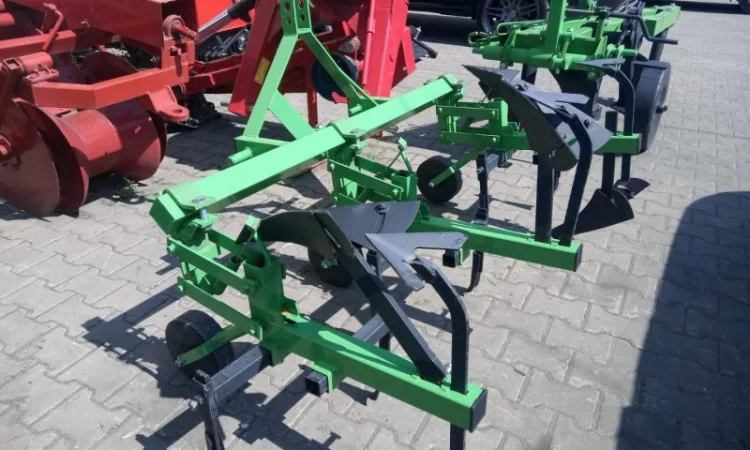 Культиватор міжрядний пропольник окучник полольник підгортач 3 5 секцій Бомет Польща - фото № 4