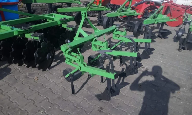 Культиватор міжрядний пропольник окучник полольник підгортач 3 5 секцій Бомет Польща - фото № 8