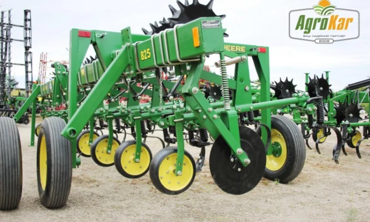 Просапний культиватор John Deere 825 (8 рядів) - фото № 14