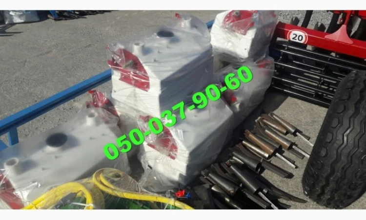 Внесение удобрений-туковая мотыги КРН без фотошопа, по наличии на выставочной площадке - фото № 1