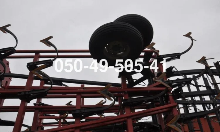 Б/у Культиватор Кейс Case Tigermate II 13, 5 м. как новый - фото № 9