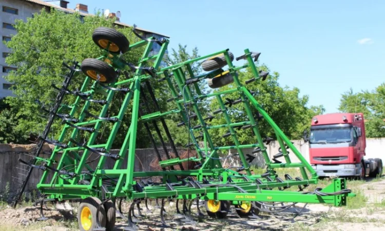 Вживаний культиватор John Deere 960 культиватор б/в Джон Дір 11 м - фото № 1
