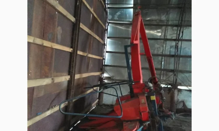 Навесной четырехрядный измельчитель кукурузы на силос Kuhn MC 180S Quattro - фото № 16