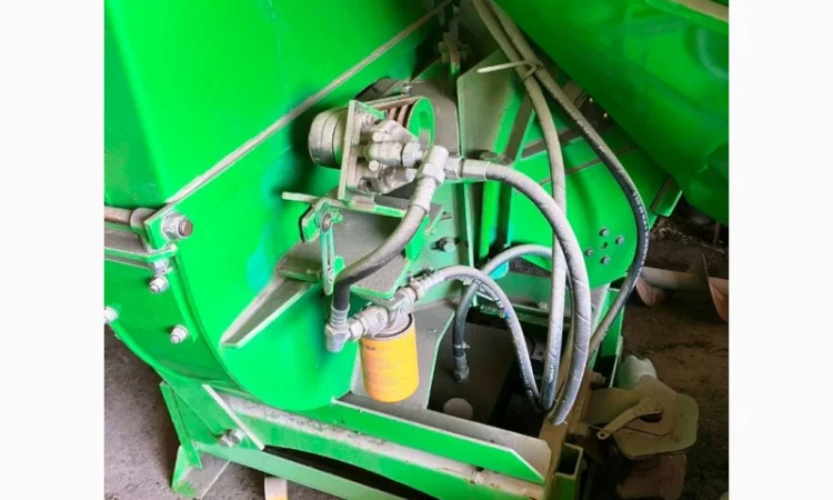 Подрібнювач деревини навісний РМ-900 щепоріз - фото № 1