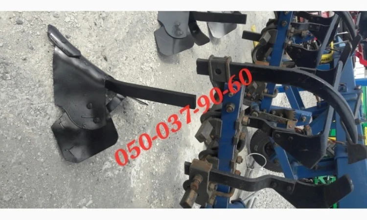 Окучники на мотыгу КРН.082.01.000 усиленные двухсторонние с регулировкой угла атаки - фото № 1