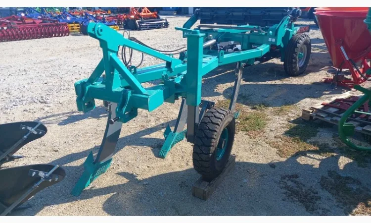 Глибокорозпушувач зі стійкою дельтаплау на рамі ПЛН - фото № 1