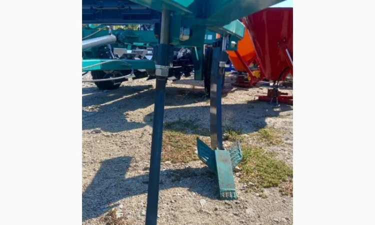 Глибокорозпушувач зі стійкою дельтаплау на рамі ПЛН - фото № 6