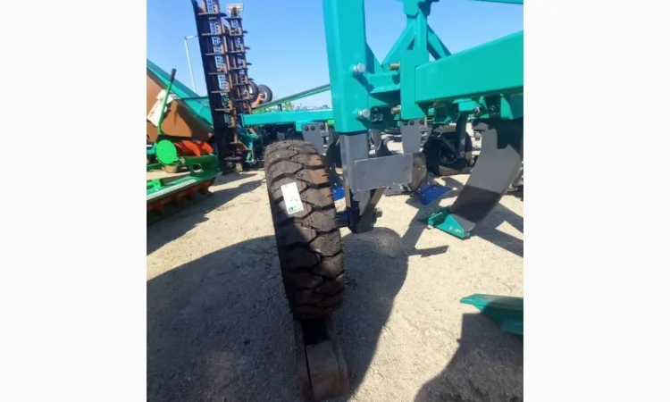 Глибокорозпушувач зі стійкою дельтаплау на рамі ПЛН - фото № 7