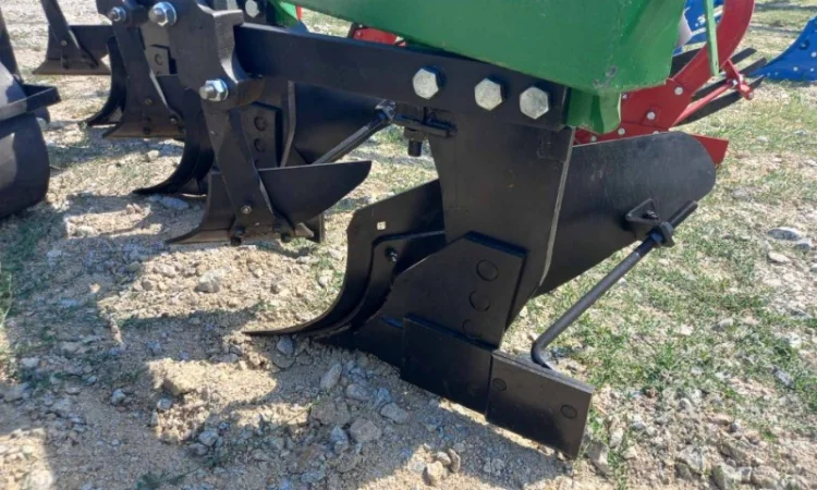 Плуг ПЛН 3-35 з предплужником - фото № 2