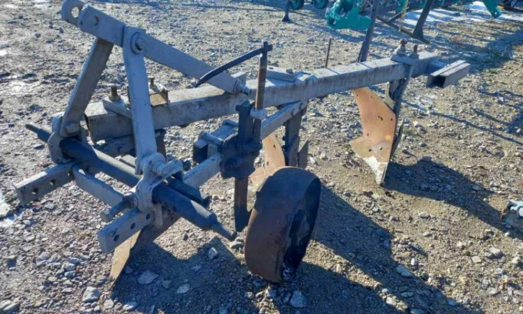 Плуг ПЛН 3-35 б/у - фото № 2