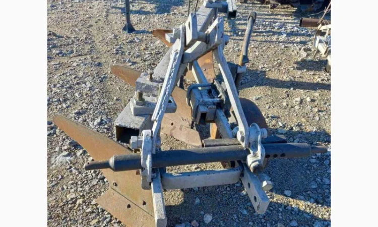 Плуг ПЛН 3-35 б/у - фото № 3