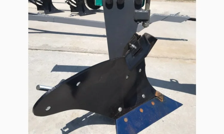 Плуг навісний ПЛН 3-35, відвал, кутознім Tekrone - фото № 4