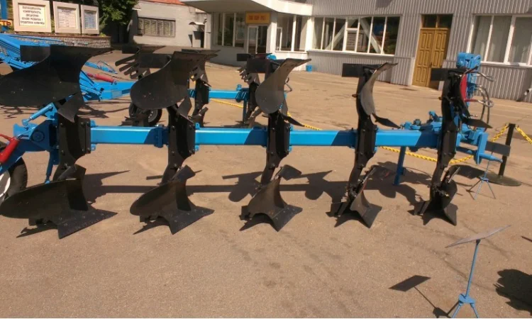 Продам Плуг оборотный ПОН 4+1 - фото № 1