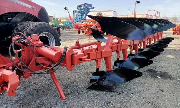 Оборотний плуг Gregoire Besson 8 - фото № 6