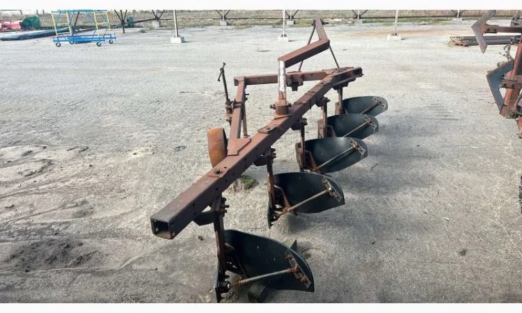 Продам навісний плуг ПЛН-5-35 - фото № 1