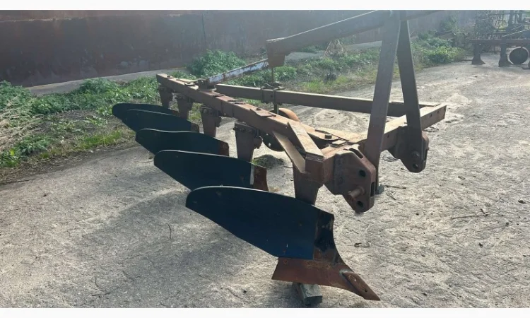 Продам навісний плуг ПЛН-5-35 - фото № 2