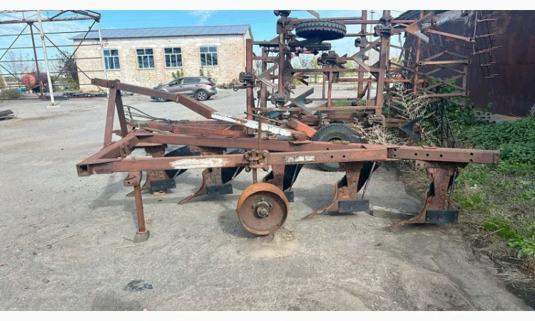 Продам навісний плуг ПЛН-5-35 - фото № 4