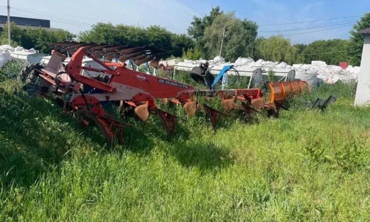 Плуг оборотний Kuhn Multi-Master 5 (4+1) - фото № 2