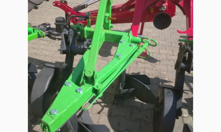 Плуг навісний тракторний польовий 2/25 на мінітрактор - фото № 3