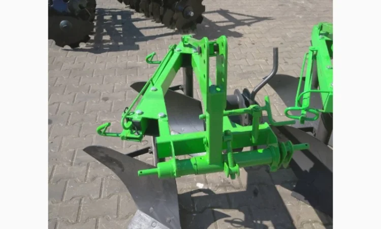 Плуг навісний тракторний польовий 2/25 на мінітрактор - фото № 5